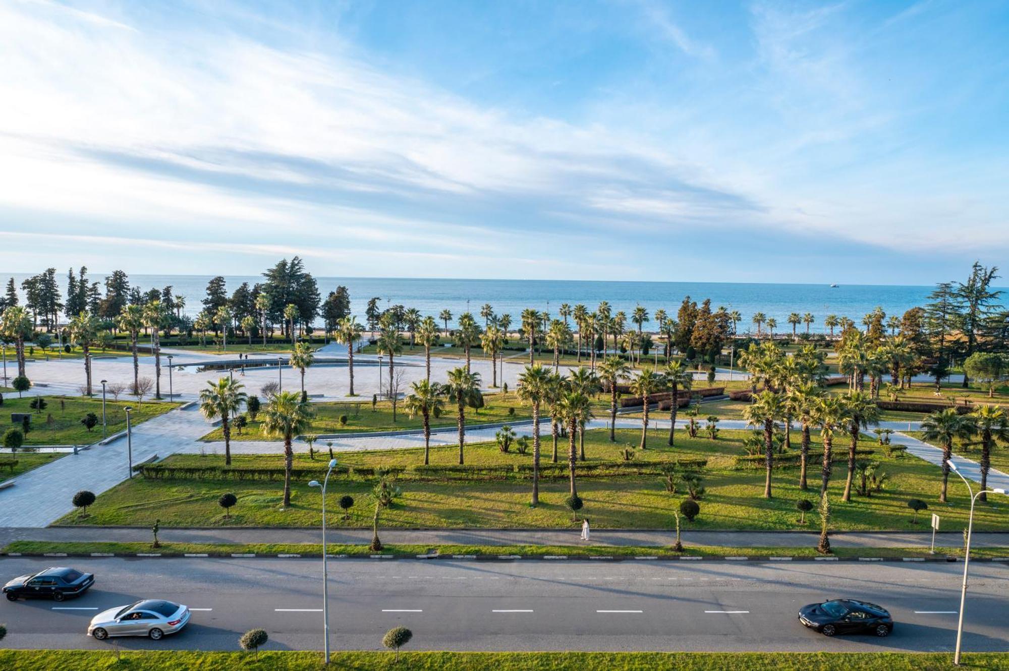 The Grandeur Hotel Batumi Eksteriør billede