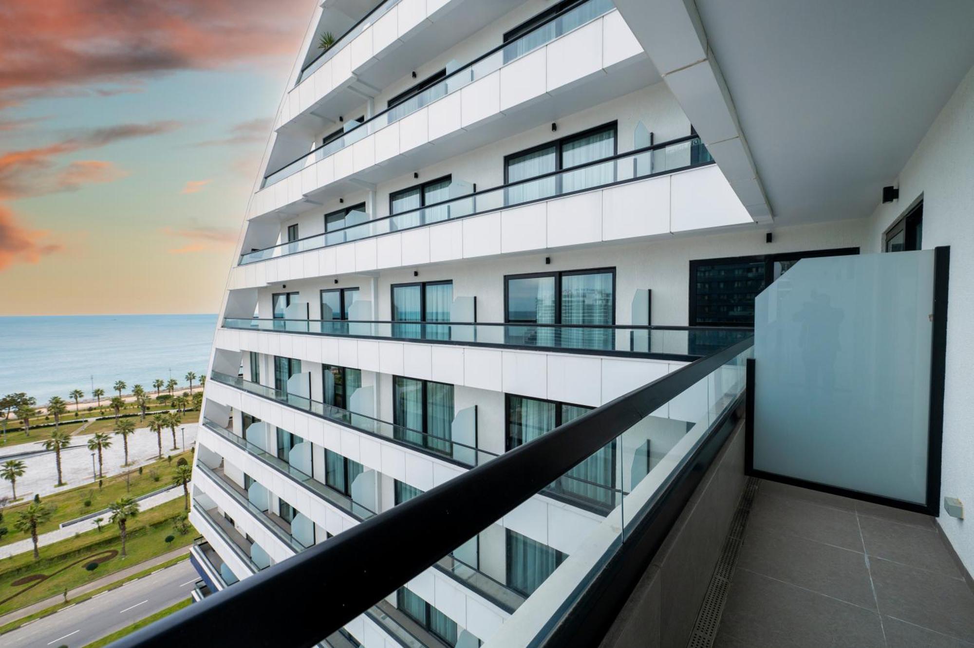 The Grandeur Hotel Batumi Eksteriør billede